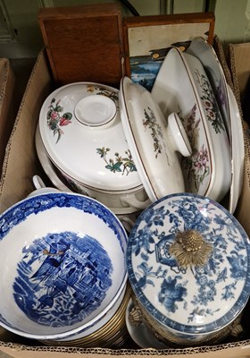 Lot 553 - A box of mixed ceramics to include examples by...