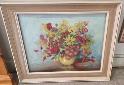 Lot 593 - I. Gallaway Still life with mixed flowers in a...