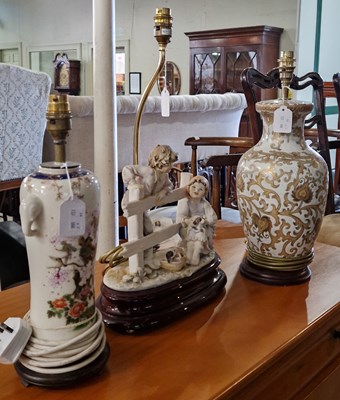 Lot 800 - Three assorted table lamps.