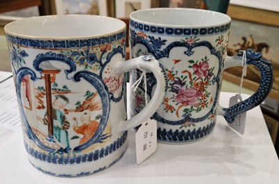 Lot 21 - A Chinese porcelain blue and white tankard,...