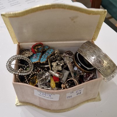 Lot 209A - A box of assorted costume jewellery to include...