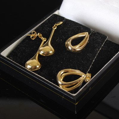 Lot 210C - Two pairs of 18ct gold earrings, gross weight...