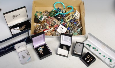 Lot 268 - A box of assorted costume jewellery.