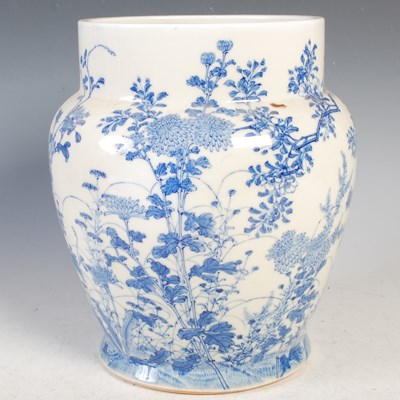 Lot 541 - A Japanese porcelain blue and white vase...