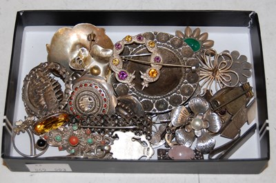 Lot 172 - A collection of assorted white metal brooches.