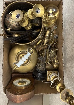 Lot 582 - Box - assorted brassware to include embossed...