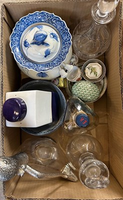 Lot 604 - Two boxes - assorted mixed ware to include a...