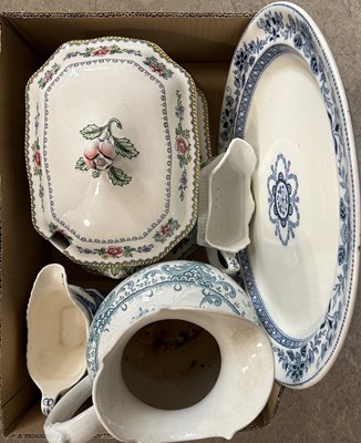 Lot 600 - Three boxes - assorted Antique and later blue...