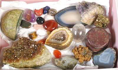 Lot 17 - A collection of crystal and agate rock specimens.