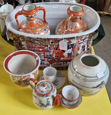 Lot 476 - A collection of Chinese and Japanese wares to...