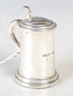 Lot 150 - A vintage Dunhill table lighter in the form of...