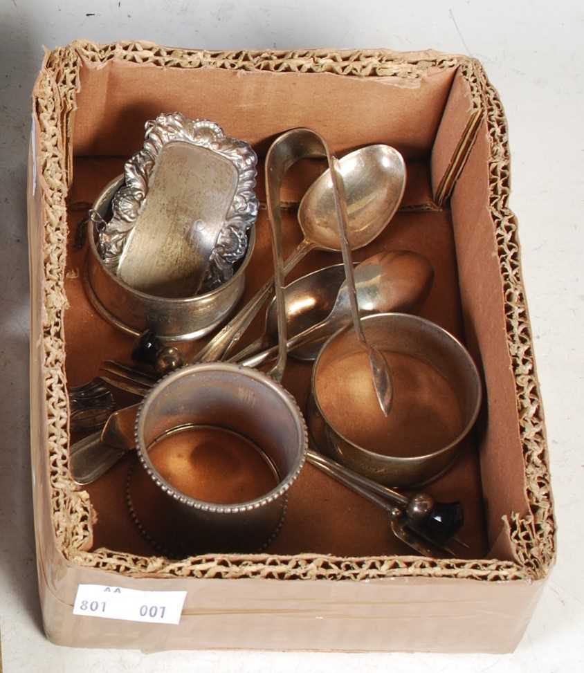 Lot 179 - A collection of assorted silverware to