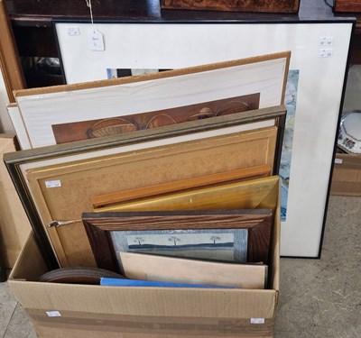 Lot 724 - Box - assorted decorative pictures and prints...