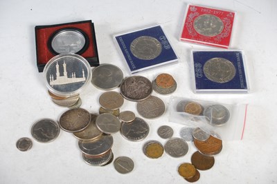 Lot 219 - A collection of assorted Royal Commemorative...