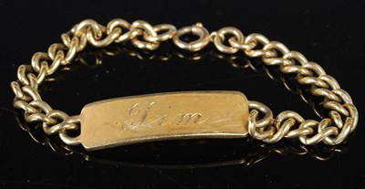 Lot 298 - A 9ct gold name bracelet inscribed "Jim", 26.5...