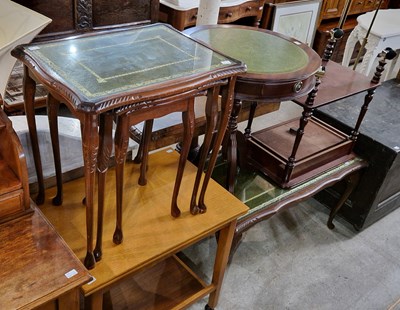 Lot 835 - A collection of reproduction mahogany...