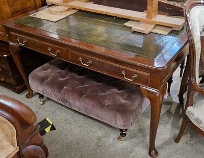 Lot 864 - An early 20th century mahogany bureau plat...