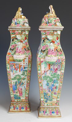 Lot 531 - A pair of Chinese porcelain famille rose...