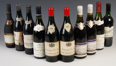 Lot 212 - A mixed collection of ten assorted bottles of...