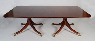 Lot 106 - A reproduction George III style twin pedestal...