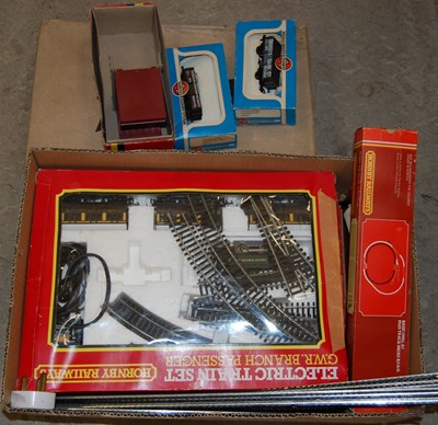 Lot 491 - Box - various Hornby OO Gauge part sets and...