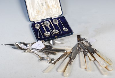 Lot 153 - A collection of assorted silverware to include...