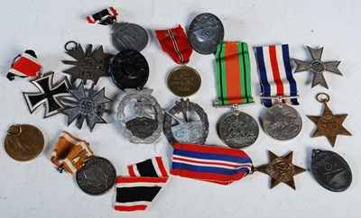 Lot 256 - A group of early 20th century military medals...