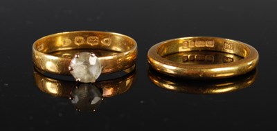 Lot 286 - A 22ct gold wedding ring, size N, 4.0 grams,...