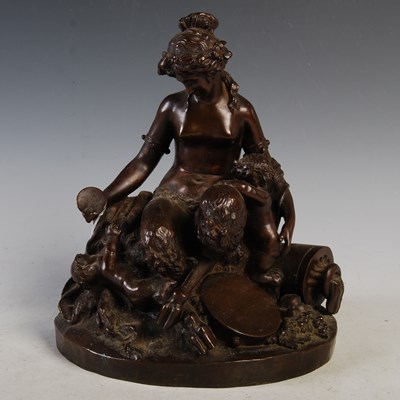 Lot 358 - Late 19th century bronze figure group,...