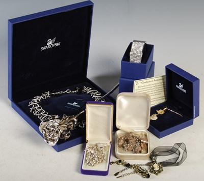 Lot 363 - A box of assorted items to include Swarovski...