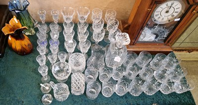 Lot 453 - A large collection of assorted glassware to...