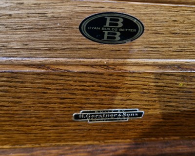 Lot 458 - Vintage oak tool chest, the cover with back...
