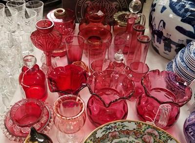 Lot 396 - A large collection of assorted cranberry...