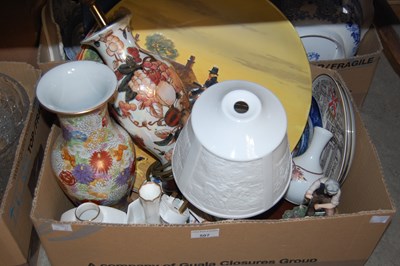 Lot 507 - Box - assorted ceramics to include table lamps,...