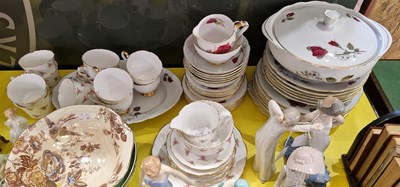 Lot 544 - A Royal Stafford Fiesta pattern part dinner...