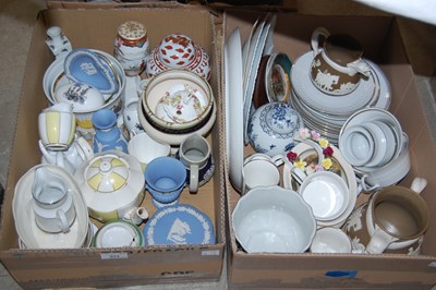 Lot 512 - Two boxes - assorted ceramics to include blue...