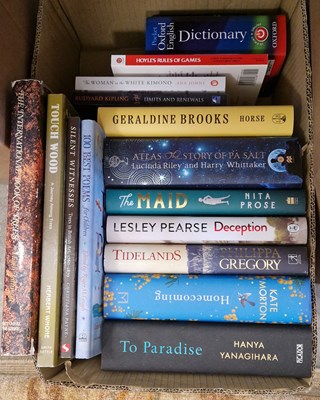 Lot 570 - A box of assorted books.