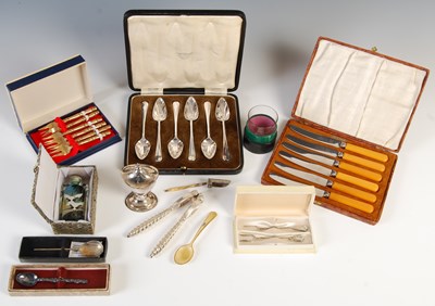 Lot 590 - A box of assorted EP wares to include cased...