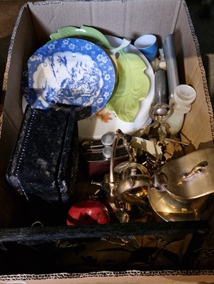 Lot 603 - A box of assorted ceramics, metalware, hip...