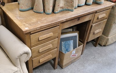 Lot 831 - Mid-20th century oak desk, 137 cm wide x 76 cm...