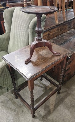 Lot 864 - An oak rectangular side table with barley...