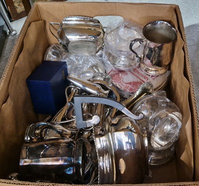 Lot 553A - A box of assorted silver-plated items to...