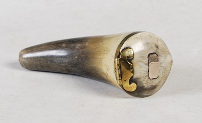 Lot 289 - An early 19th century Scottish curved horn...