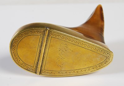 Lot 365 - A late 18th century Scottish deer's hoof snuff...
