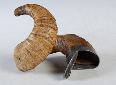 Lot 257 - A 19th century Scottish ram's horn table snuff...