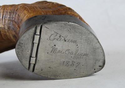 Lot 257 - A 19th century Scottish ram's horn table snuff...