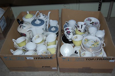 Lot 527 - Two boxes of mixed tea ware to include...