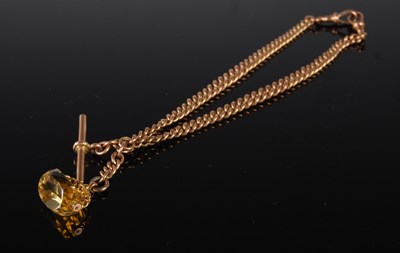 Lot 43 - A 9ct gold graduated Albert chain with T-bar...