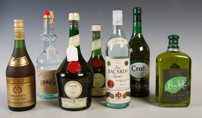 Lot 264 - Seven bottles of assorted spirits to include...