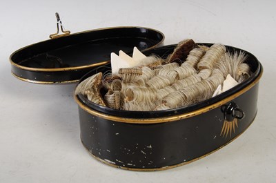 Lot 292 - A vintage traditional barristers wig in oval...